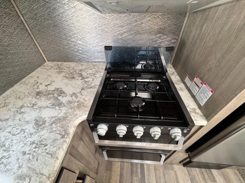 2019 Forest River RV Vibe 26RK photo 15