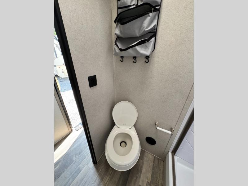 2019 Forest River RV Vibe 26RK photo 26