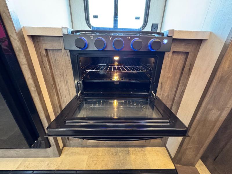 2021 Forest River RV Vengeance Rogue Armored VGF351G2 Toy Hauler photo 27