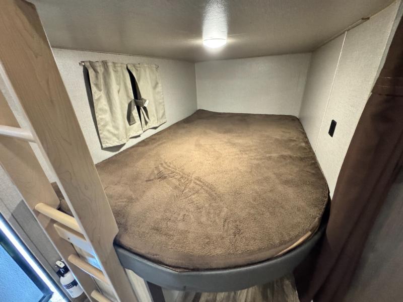 2021 Coachmen RV Catalina Legacy 263BHSCK photo 17