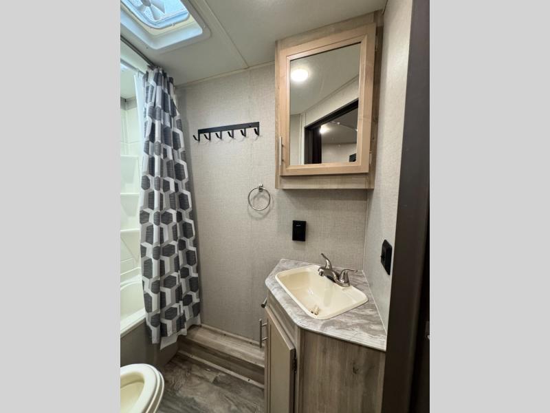 2021 Coachmen RV Catalina Legacy 263BHSCK photo 30