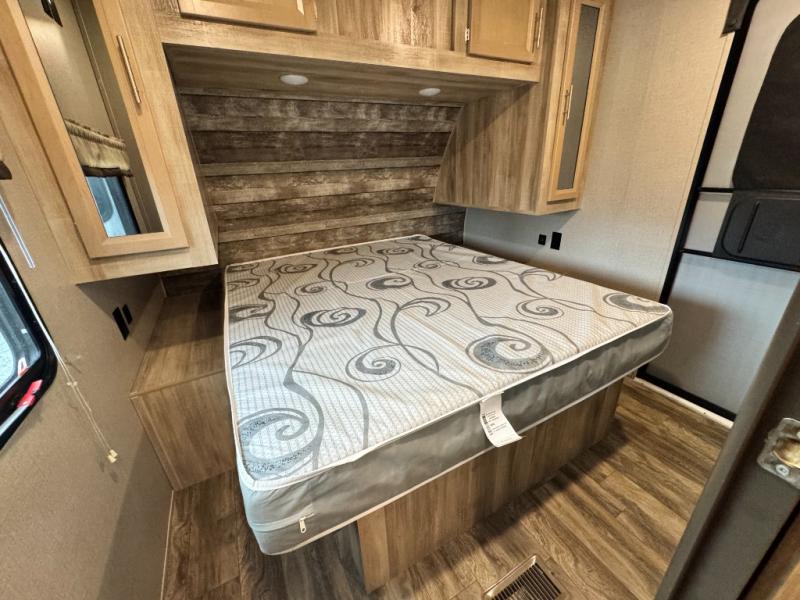 2021 Coachmen RV Catalina Legacy 263BHSCK photo 24