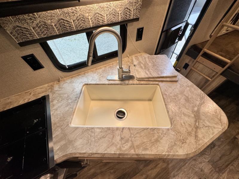 2021 Coachmen RV Catalina Legacy 263BHSCK photo 18