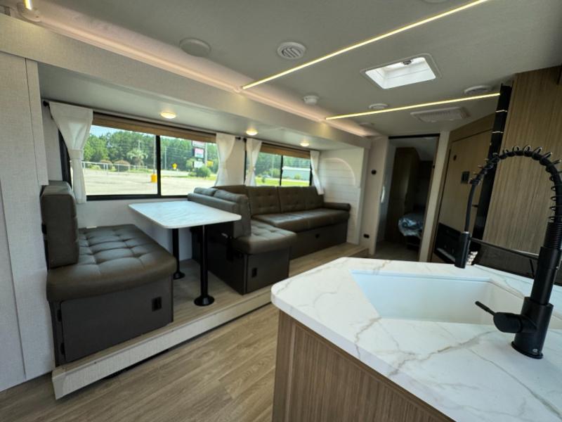 2026 Forest River RV Wildwood X-Lite 25ICE photo 8