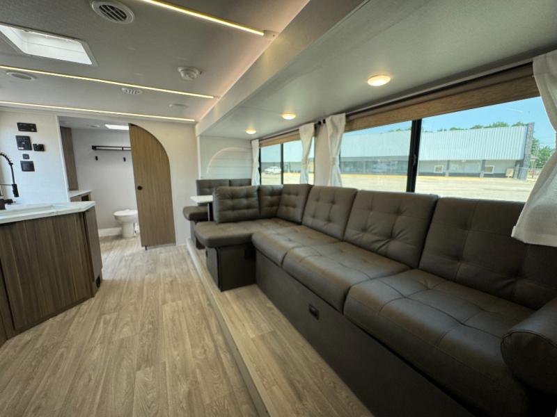 2026 Forest River RV Wildwood X-Lite 25ICE photo 11
