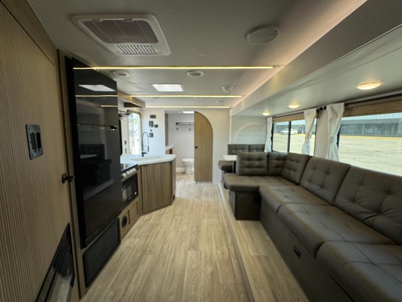 2026 Forest River RV Wildwood X-Lite 25ICE photo 12