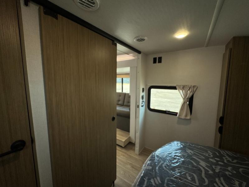 2026 Forest River RV Wildwood X-Lite 25ICE photo 23