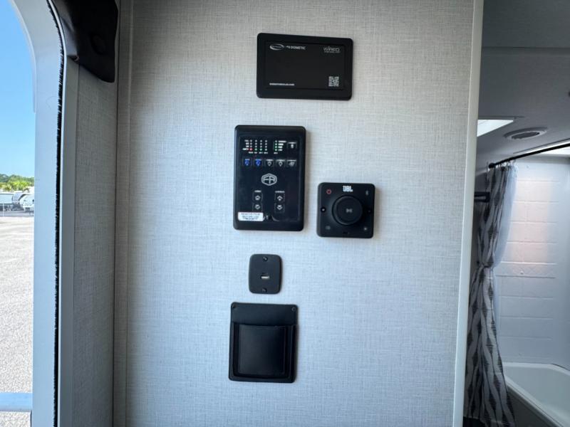 2026 Forest River RV Wildwood X-Lite 25ICE photo 24