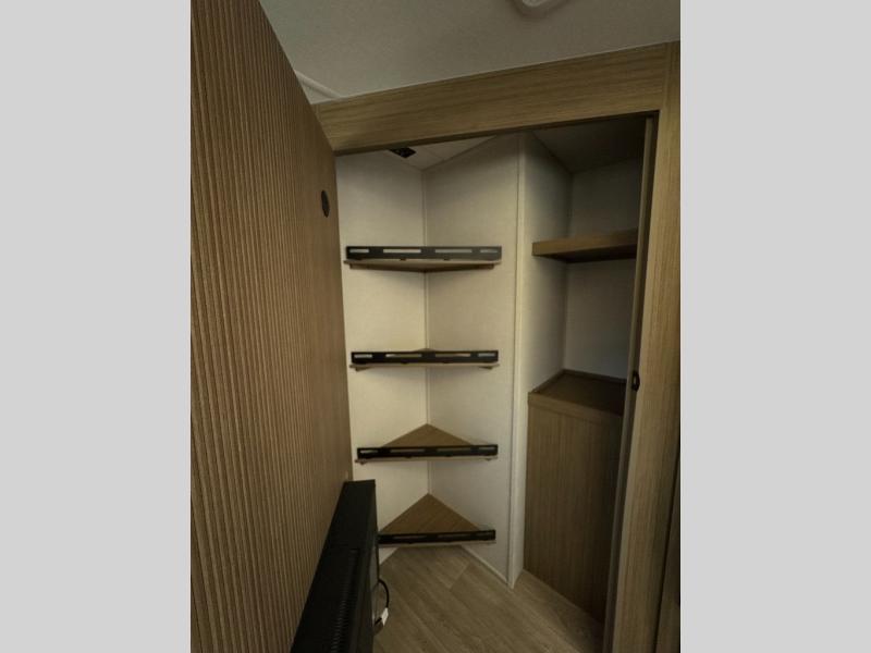 2026 Forest River RV Wildwood X-Lite 25ICE photo 17
