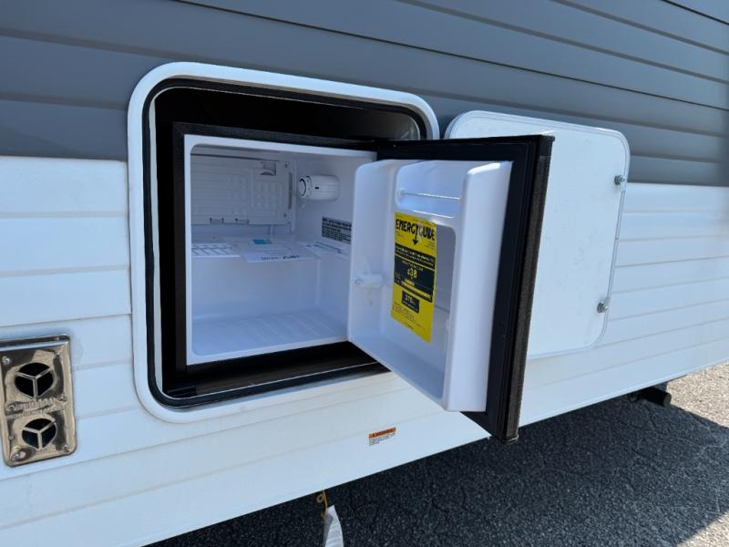 2026 Forest River RV Wildwood X-Lite 25ICE photo 29