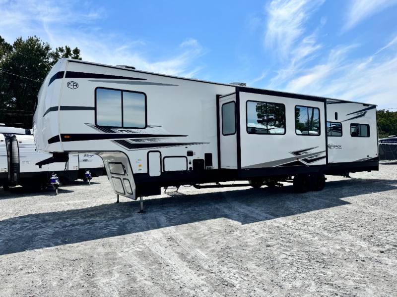 2025 Forest River RV Cherokee Wolf Pack 350PACK15 Toy Hauler photo 4
