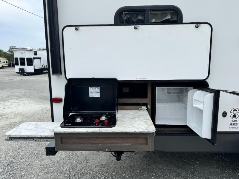2020 Dutchmen RV Coleman Light 2755BH photo 8