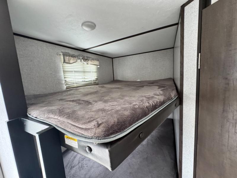2020 Dutchmen RV Coleman Light 2755BH photo 20