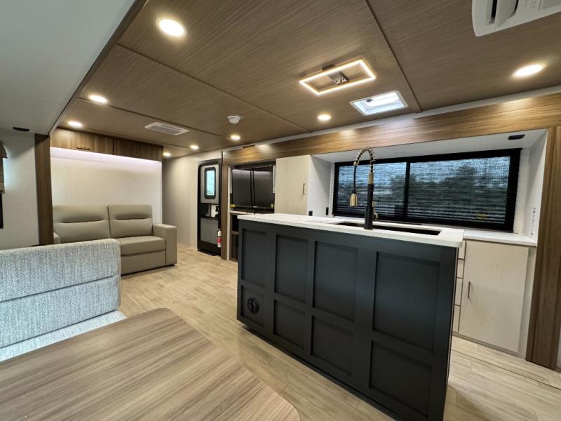 2027 Forest River RV Vibe 3400XL photo 12