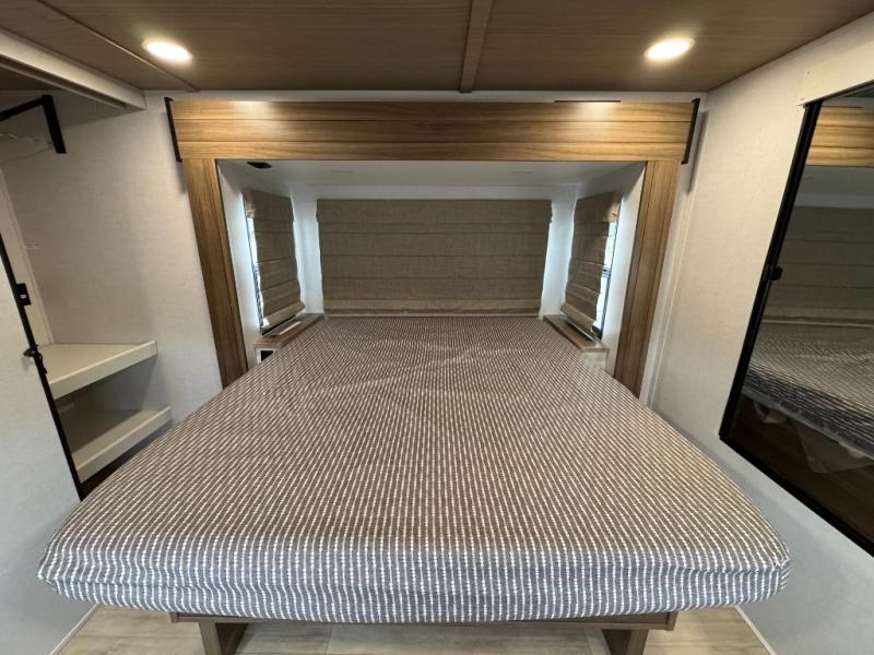2027 Forest River RV Vibe 3400XL photo 25