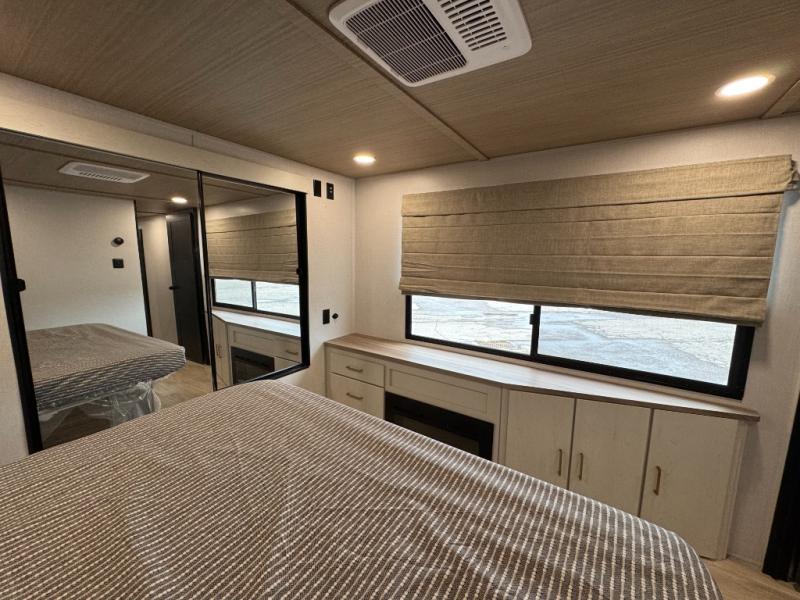2027 Forest River RV Vibe 3400XL photo 26