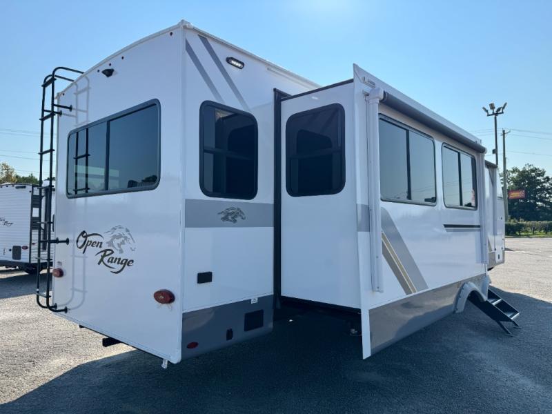 2027 Open Range RV Roamer Light Duty 29RLTS photo 6