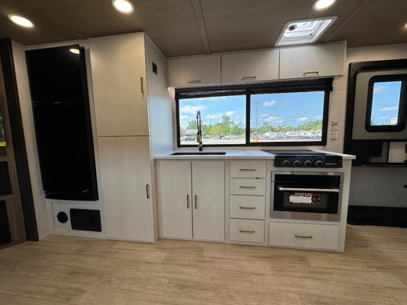 2027 Forest River RV Vibe 2600BH photo 14
