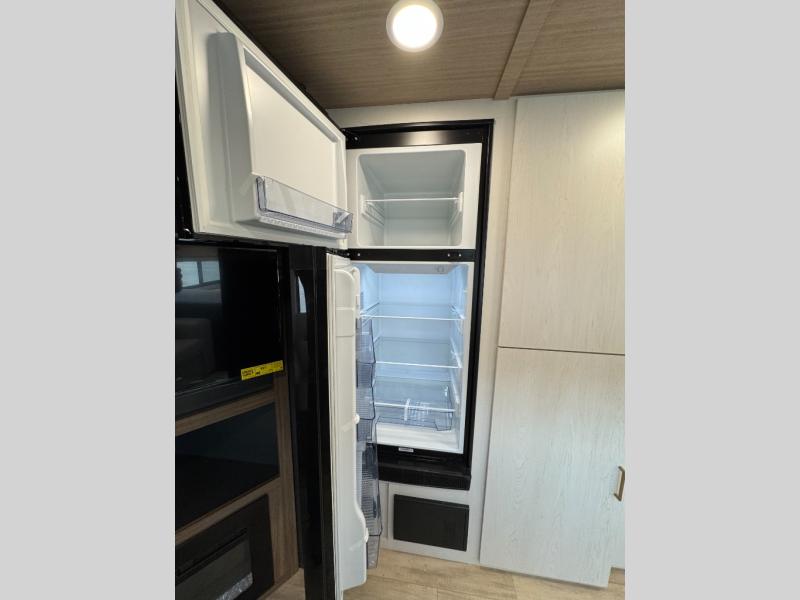 2027 Forest River RV Vibe 2600BH photo 17