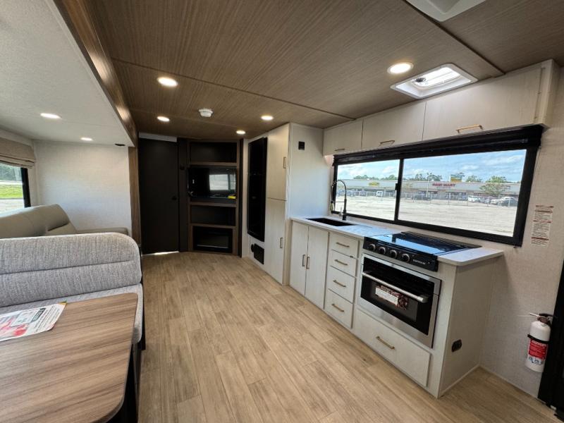 2027 Forest River RV Vibe 2600BH photo 11