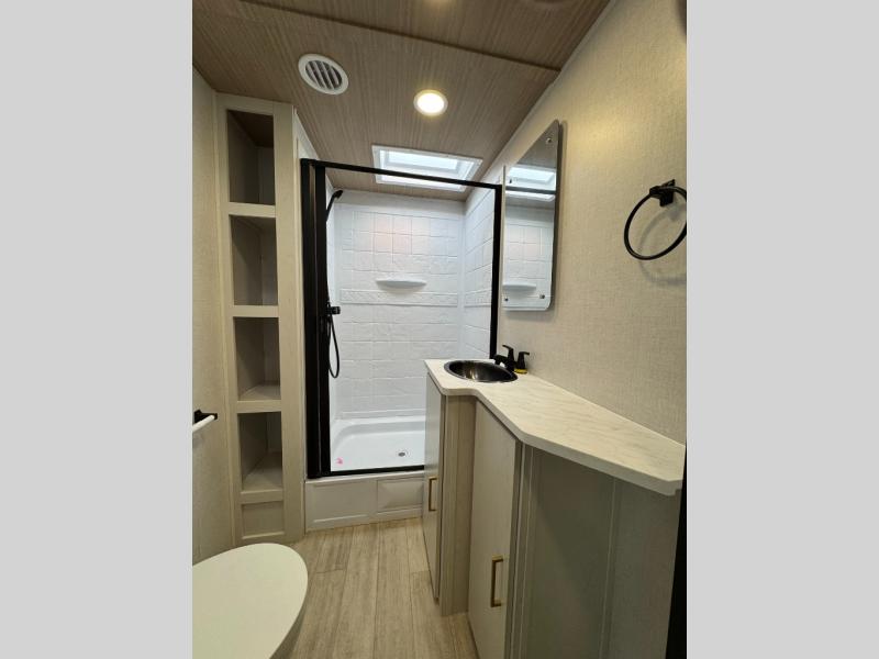 2027 Forest River RV Vibe 2600BH photo 22