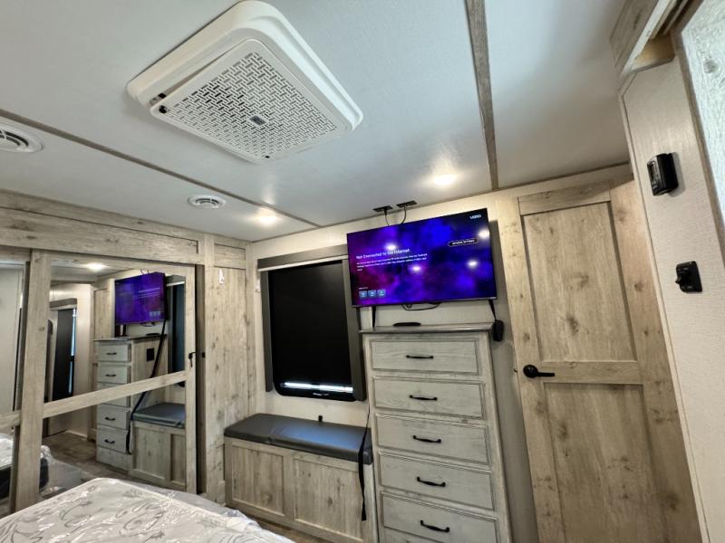 2023 Keystone RV Avalanche 390DS photo 41