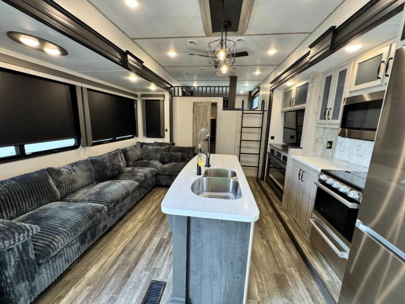 2023 Keystone RV Avalanche 390DS photo 14