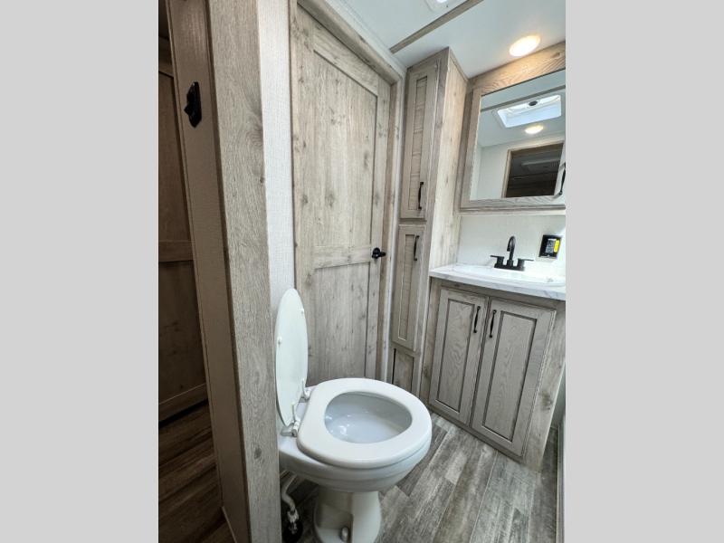 2023 Keystone RV Avalanche 390DS photo 44