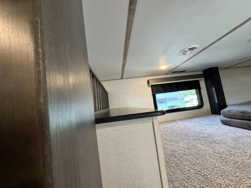 2023 Keystone RV Avalanche 390DS photo 23
