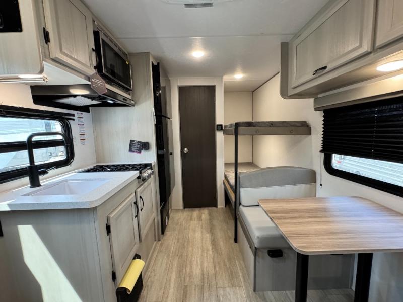 2027 Coachmen RV Catalina Summit Series 7 164BHX photo 12