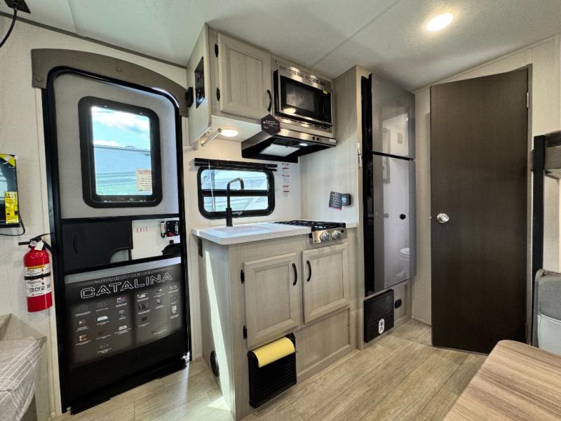 2027 Coachmen RV Catalina Summit Series 7 164BHX photo 8