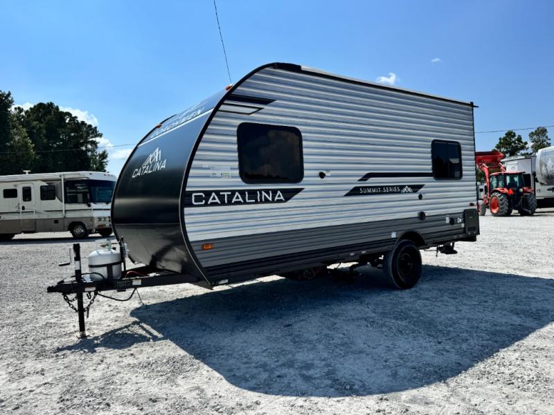 2027 Coachmen RV Catalina Summit Series 7 154RDX photo 4