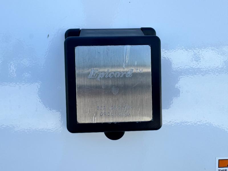 2027 Forest River RV Wildcat 33CHEF photo 33