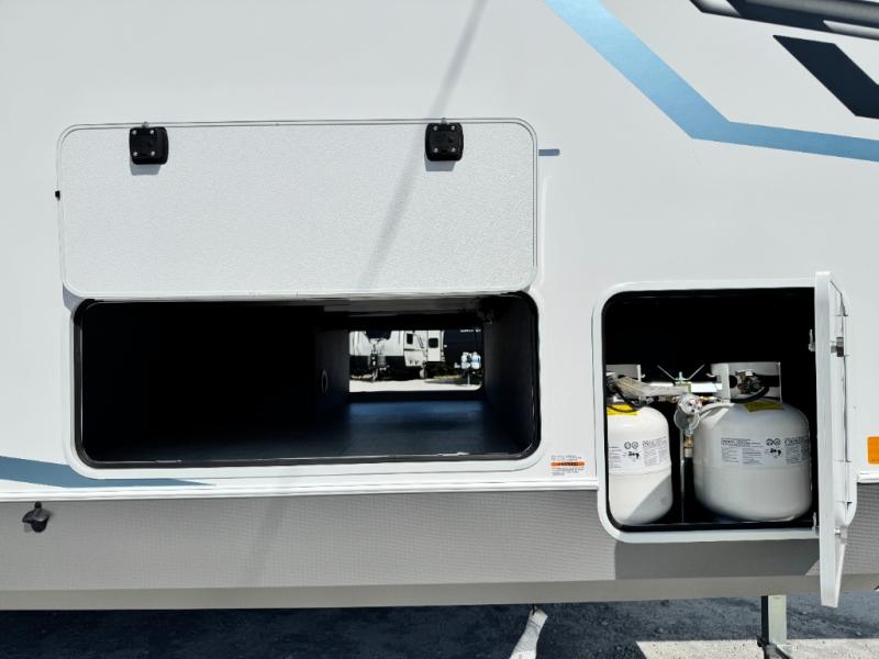 2027 Forest River RV Wildcat 33CHEF photo 39