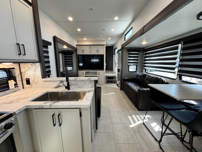 2027 Forest River RV Wildcat 33CHEF photo 15