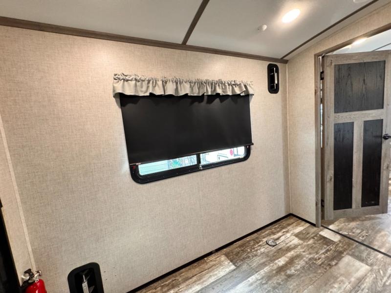 2020 Keystone RV Outback 335CG Toy Hauler photo 25