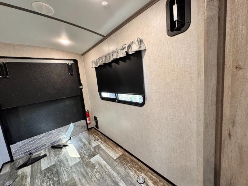 2020 Keystone RV Outback 335CG Toy Hauler photo 22