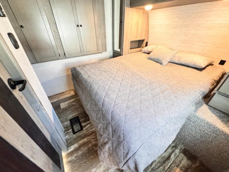 2020 Keystone RV Outback 335CG Toy Hauler photo 30
