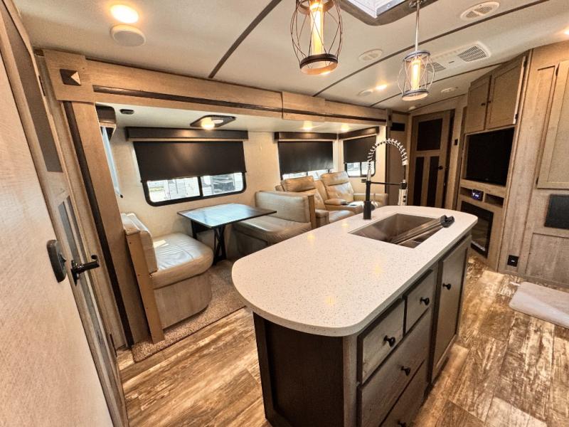 2020 Keystone RV Outback 335CG Toy Hauler photo 14