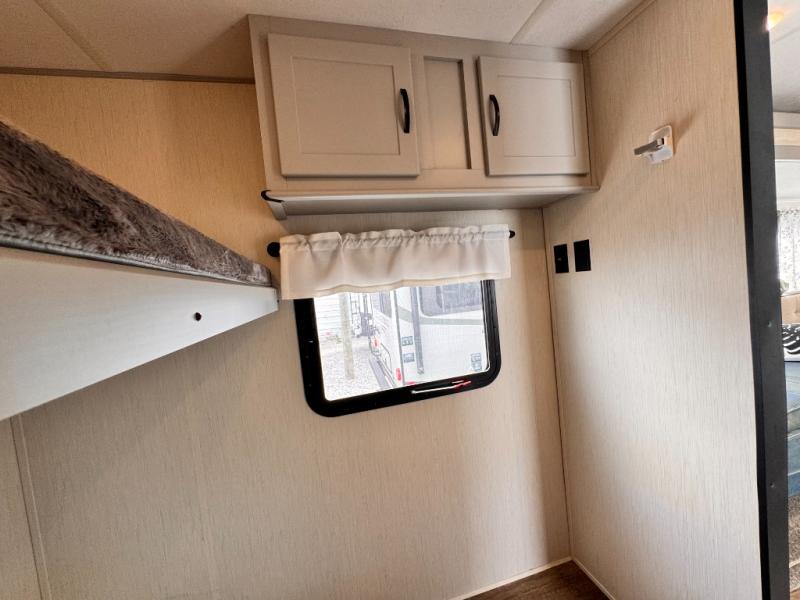 2022 Forest River RV Vibe 28BH photo 22