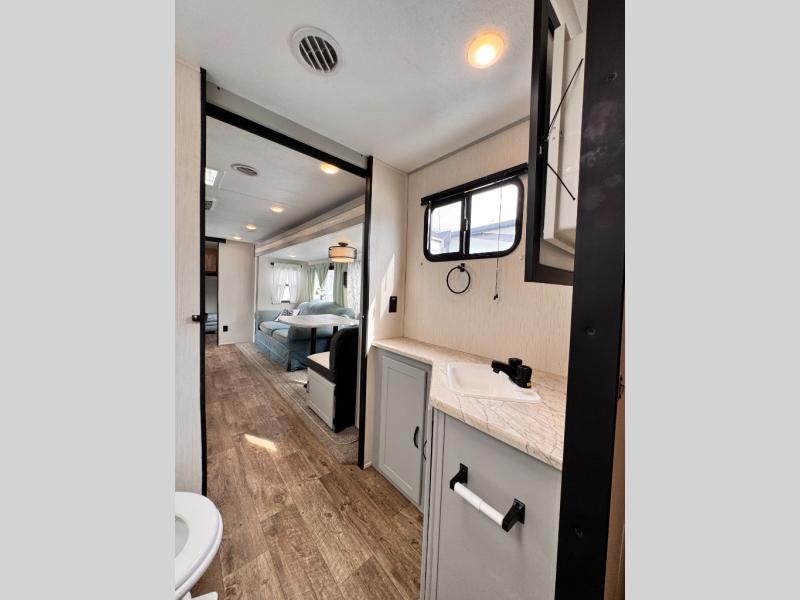 2022 Forest River RV Vibe 28BH photo 29