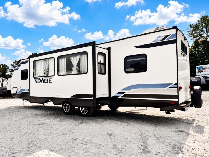 2022 Forest River RV Vibe 28BH photo 4