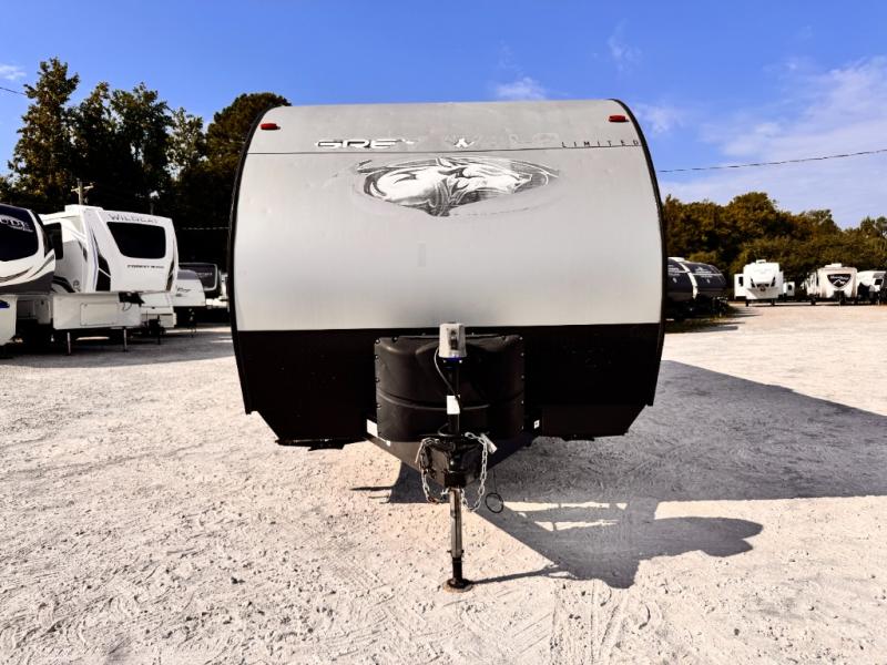 2020 Forest River RV Cherokee Grey Wolf 25RRT Toy Hauler photo 7