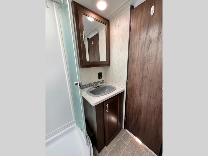 2020 Forest River RV Cherokee Grey Wolf 25RRT Toy Hauler photo 31