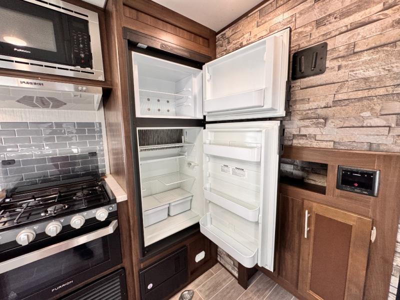 2020 Forest River RV Cherokee Grey Wolf 25RRT Toy Hauler photo 20