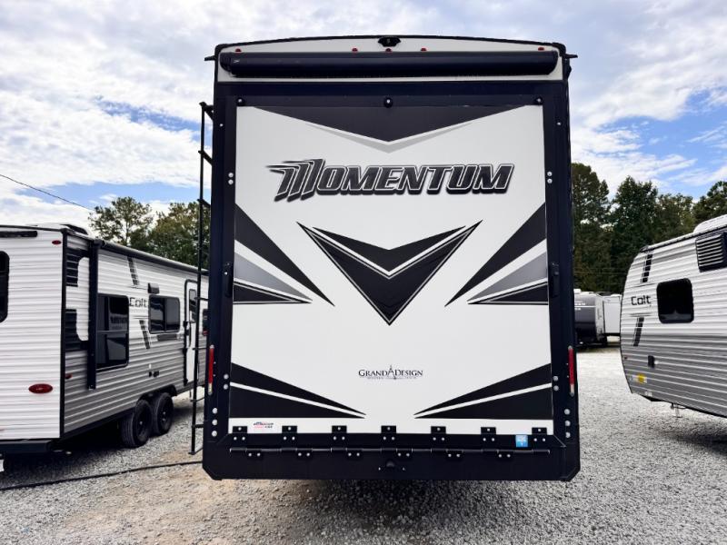 2022 Grand Design Momentum 397THS Toy Hauler photo 7