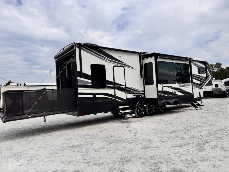 2022 Grand Design Momentum 397THS Toy Hauler photo 1