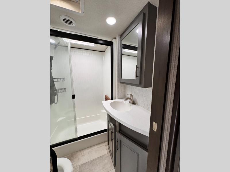 2022 Grand Design Momentum 397THS Toy Hauler photo 44