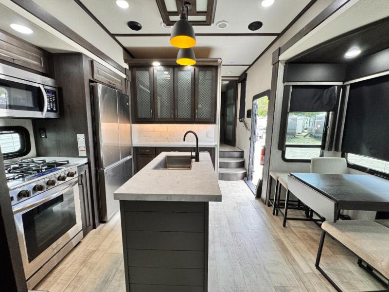 2022 Grand Design Momentum 397THS Toy Hauler photo 16