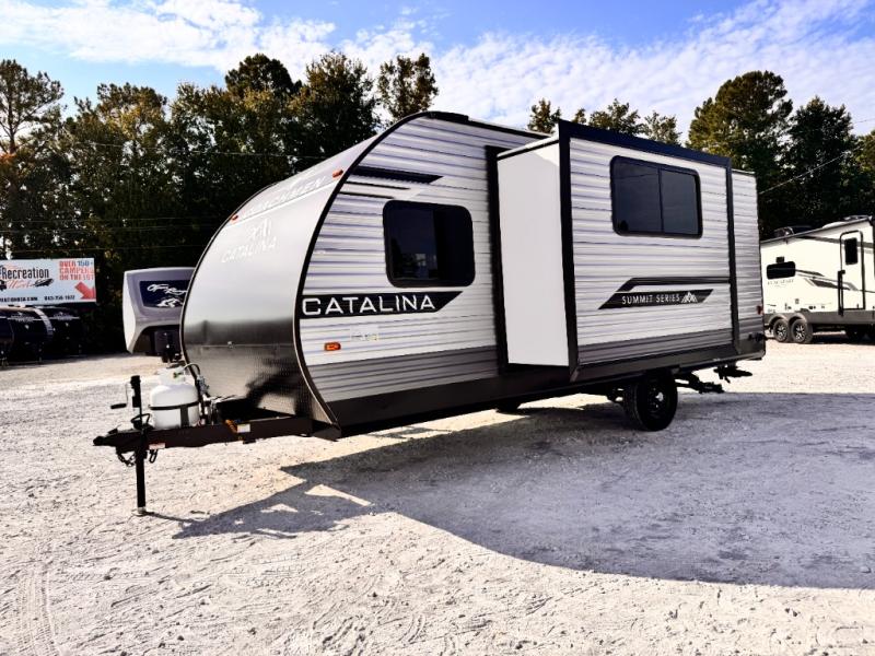 2026 Coachmen RV Catalina Summit Series 7 184BHSX photo 3